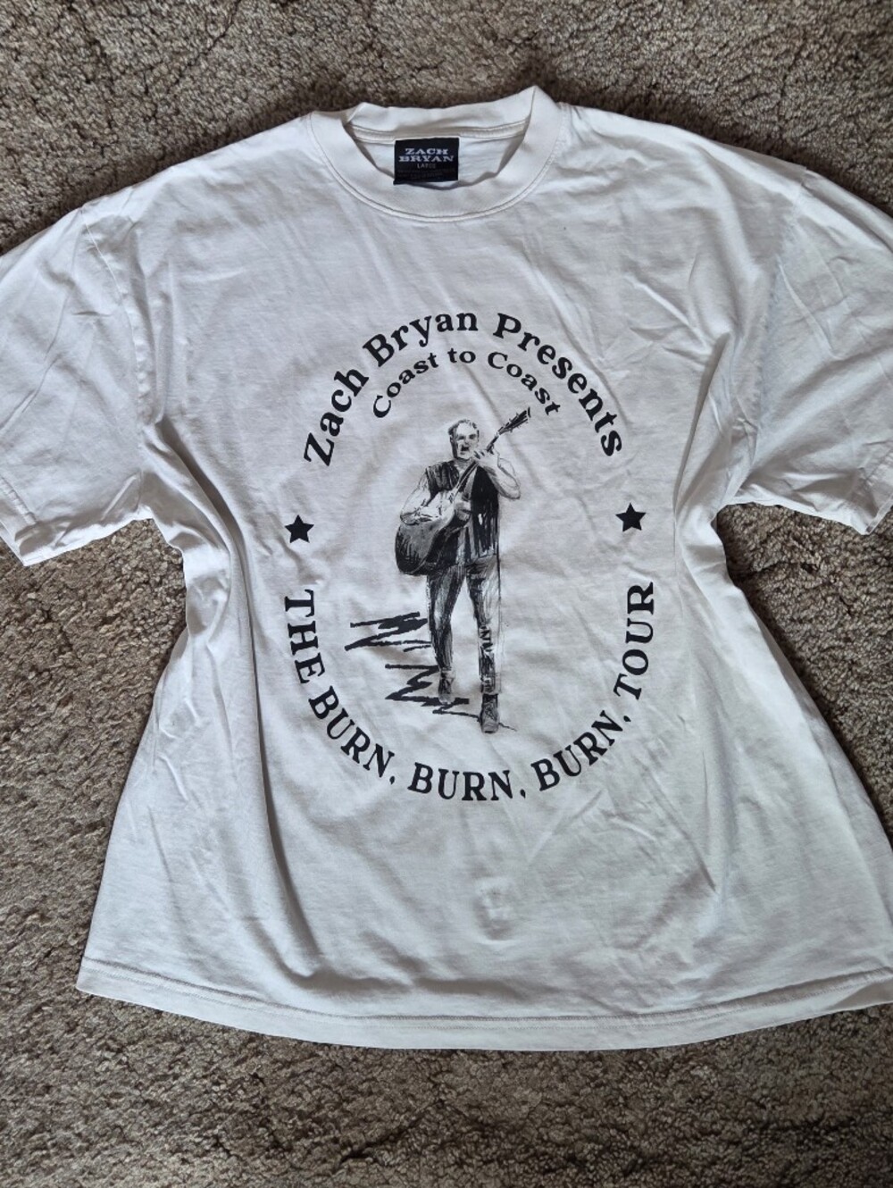 Source Unknown White Graphic Short Sleeve Tee